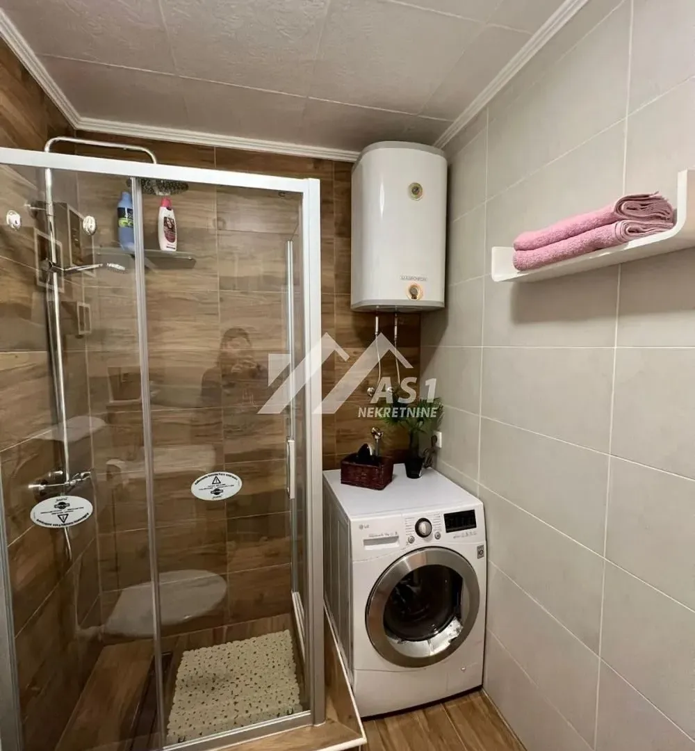 Izdavanje, jednosoban stan, 40m², Podbara, Novi Sad Sve Podlokacije
