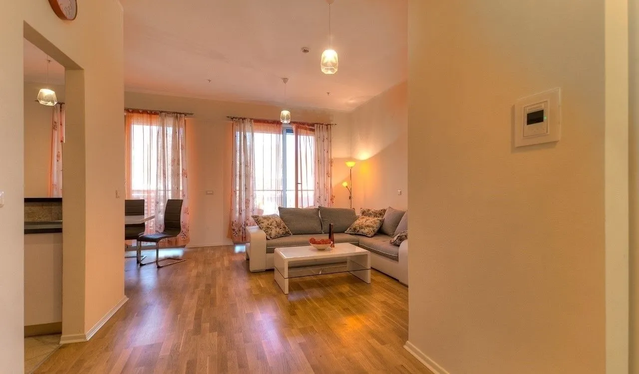 Prodaja, dvosoban stan, 83m², Zavala, Budva