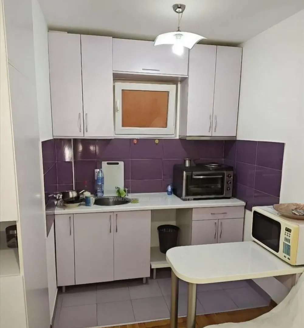Rent, two bedroom apartment, 52m², Đeram Pijaca, Beograd