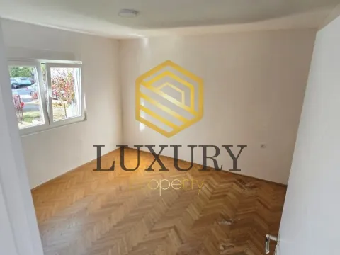 Izdavanje, kuća, 75m², Gornja Gorica, Podgorica - image 4