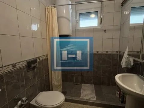 Prodaja, kuća, 271m², Šantarovac, Jagodina - image 32