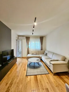 Rent, one bedroom apartment, 50m², Central Point, Podgorica - image 3