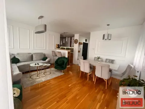 Prodaja, stan, 100m², Novo naselje, Novi Sad - image 1