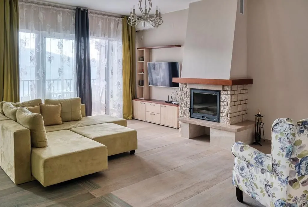 Sale, two bedroom apartment, 135m², Kumbor, Herceg Novi