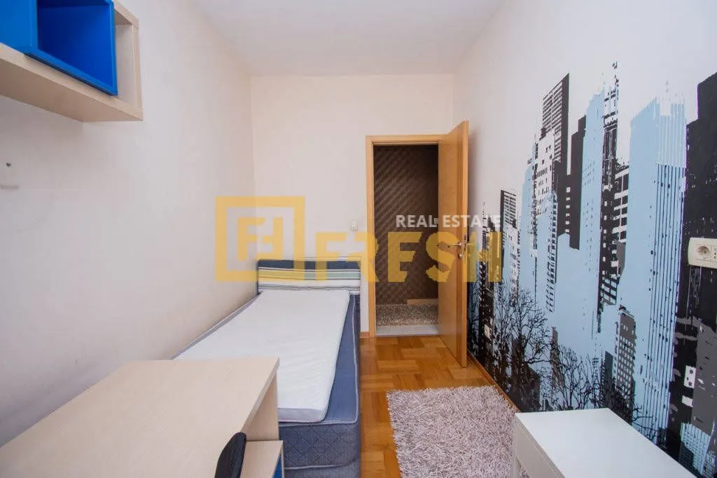 Rent, three bedroom apartment, 100m², Blok 6, Podgorica