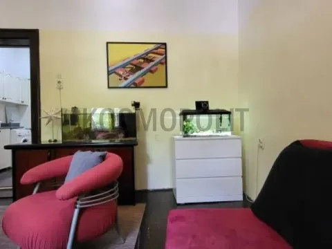 Sale, two bedroom apartment, 43m², Dorćol Sve Podlokacije, Beograd - image 2