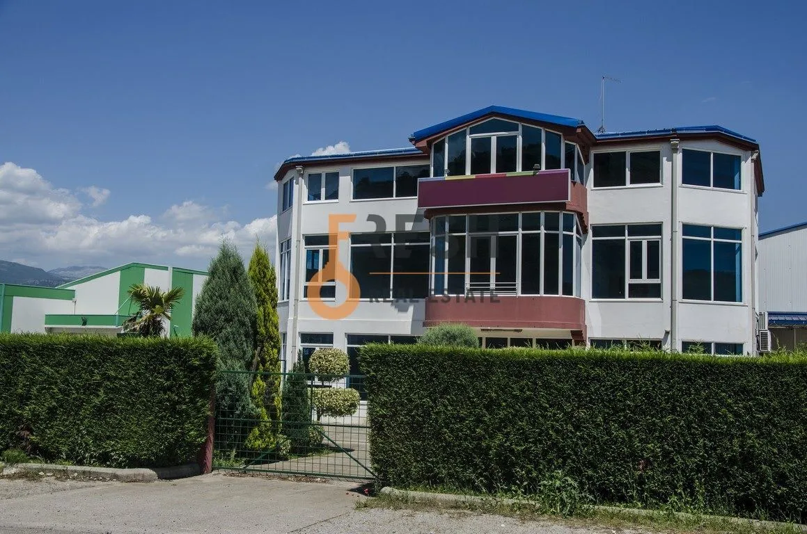 Sale, office space, 900m², Ostalo, Podgorica