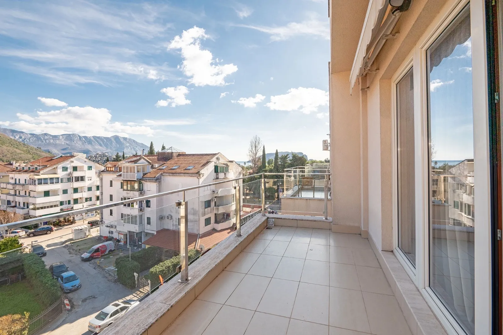 Sale, three bedroom apartment, 170m², Centar, Budva