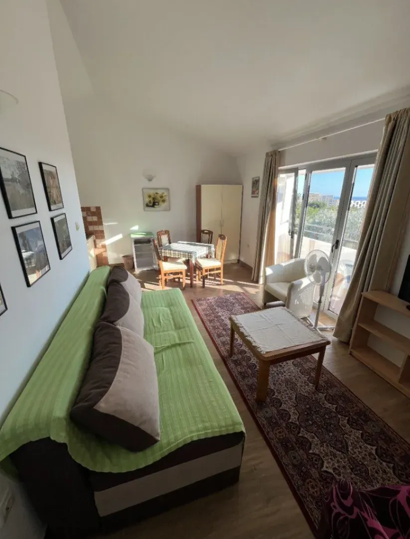 Izdavanje, jednosoban stan, 45m², Ivanovići, Budva