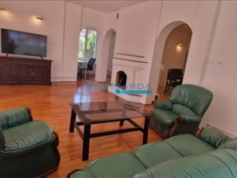 Izdavanje, četvorosoban stan, 210m², Višnjička Banja, Palilula Sve Podlokacije - image 13