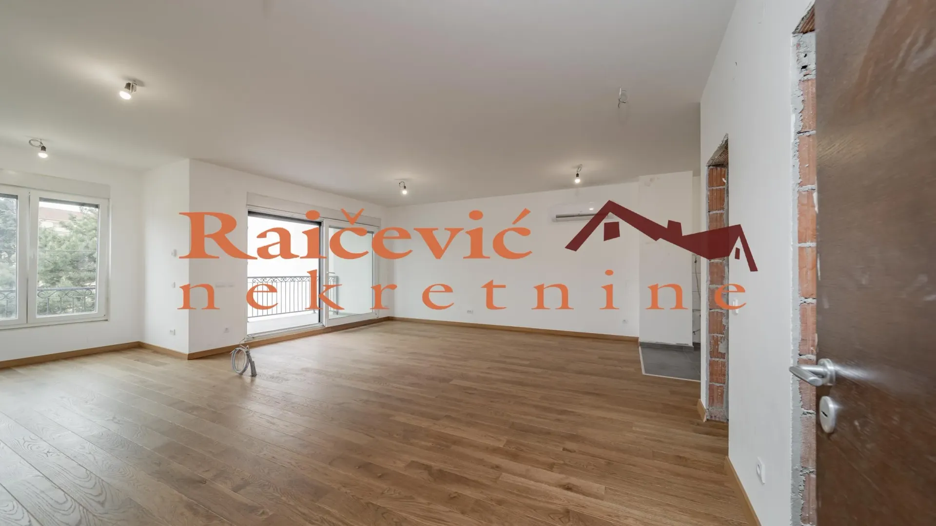 Prodaja, trosoban stan, 92m², Vračar Sve Podlokacije, Beograd
