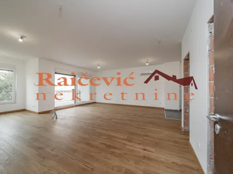 Sale, three bedroom apartment, 92m², Vračar Sve Podlokacije, Beograd - image 2