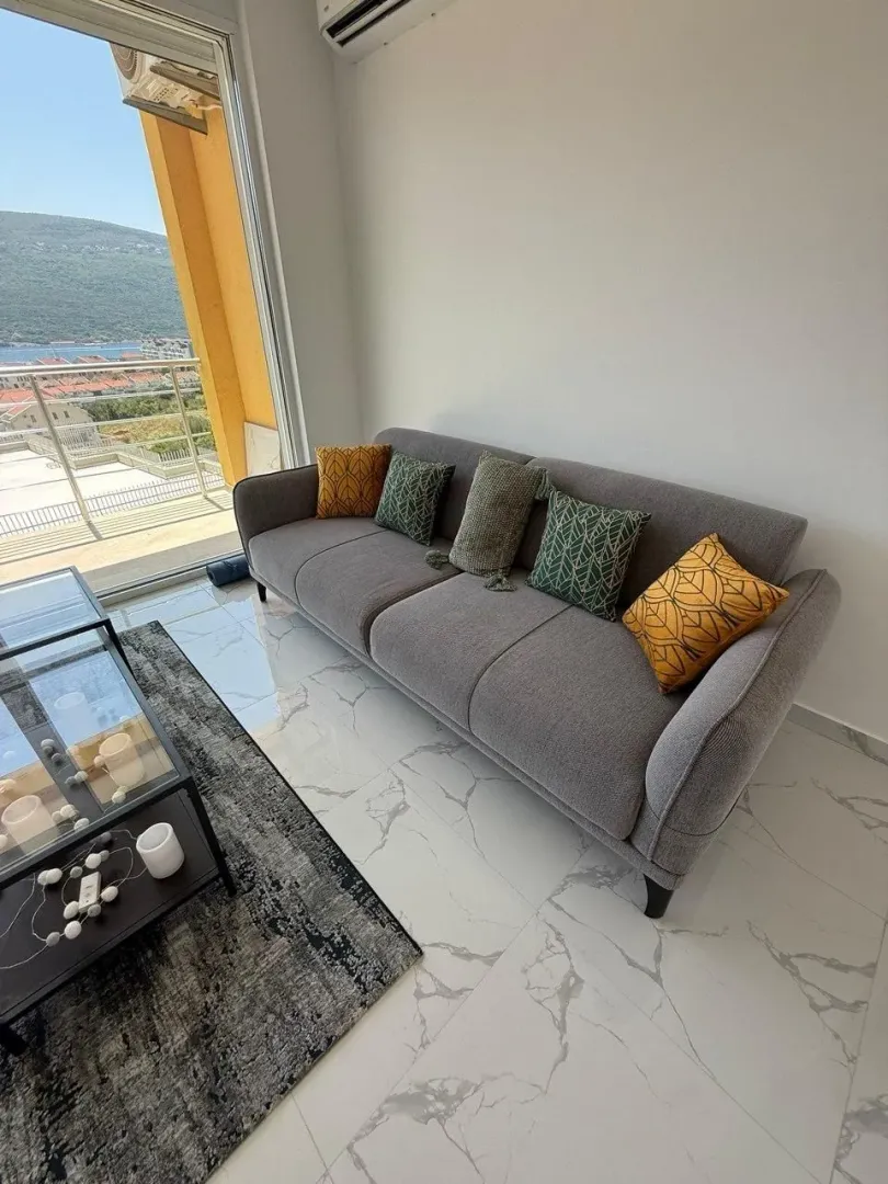 Prodaja, jednosoban stan, 47m², Đenovići, Herceg Novi