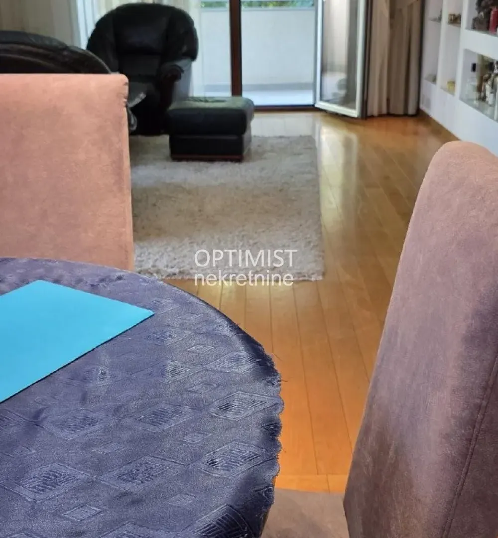Sale, four bedroom apartment, 124m², Voždovac Sve Podlokacije, Beograd