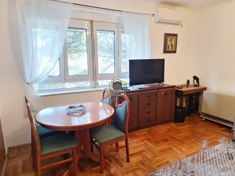 Rent, two bedroom apartment, 68m², Podgorica, Crna Gora - image 3