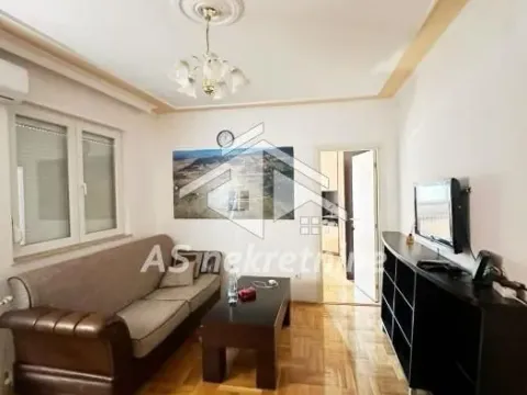 Izdavanje, trosoban stan, 60m², Brace Jerković, Voždovac Sve Podlokacije - image 2