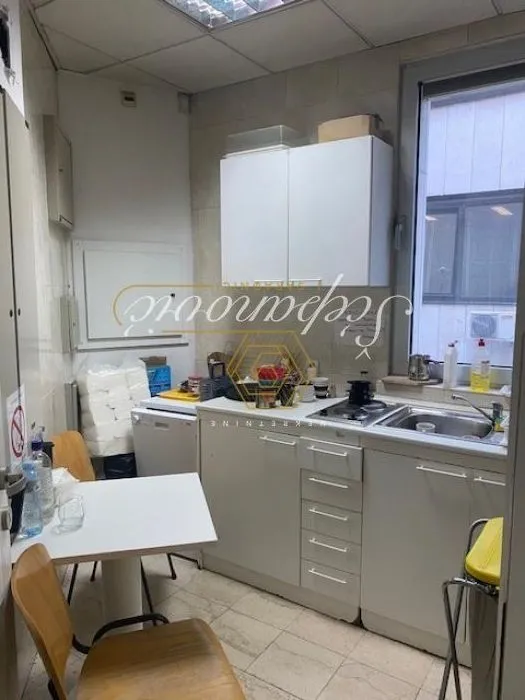 Rent, office space, 353m², Bulevar Oslobodjenja, Novi Sad Sve Podlokacije