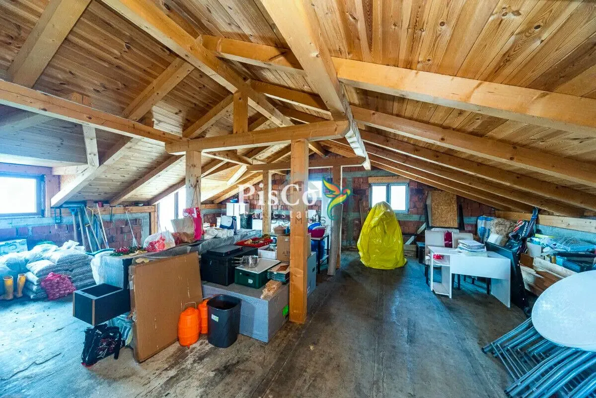 Prodaja, kuća, 200m², Donja Gorica, Podgorica