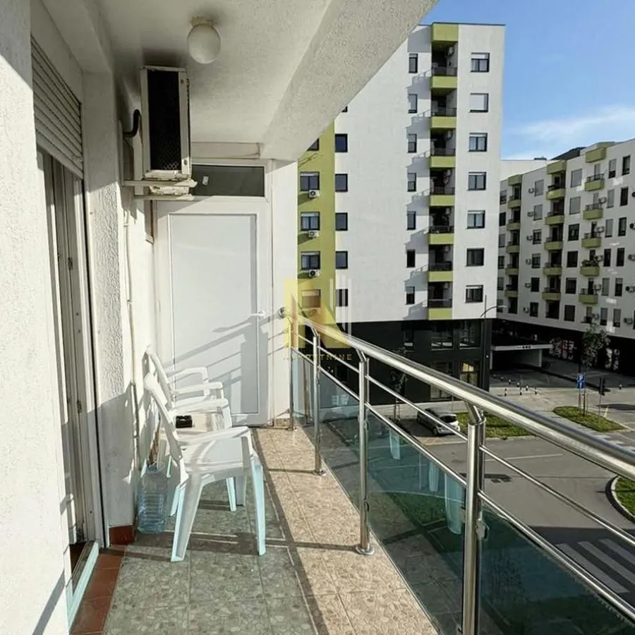 Izdavanje, jednosoban stan, 41m², Cara Dušana, Novi Sad Sve Podlokacije