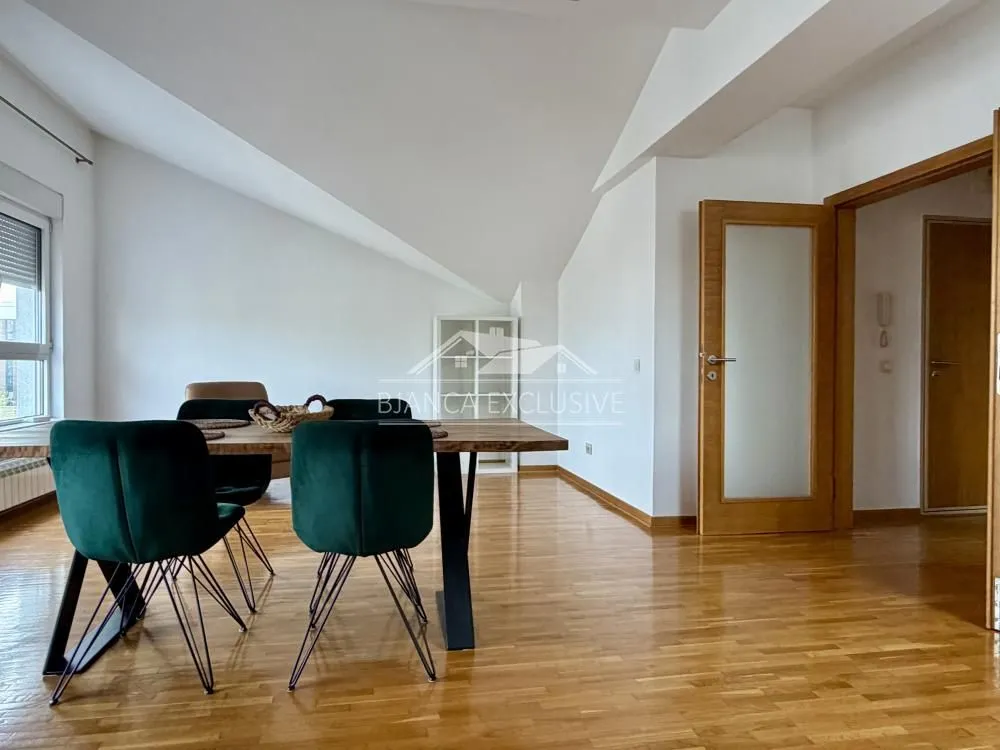 Prodaja, trosoban stan, 93m², Autokomanda, Voždovac Sve Podlokacije