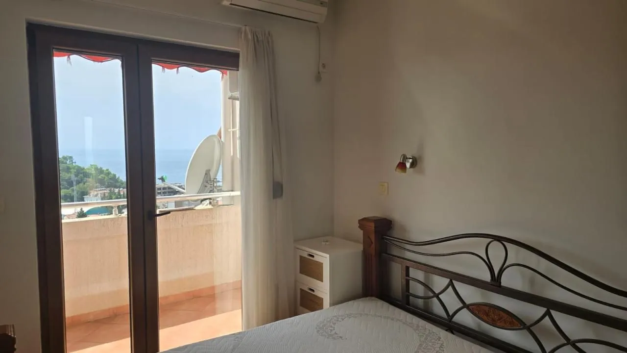 Prodaja, dvosoban stan, 74m², Petrovac, Budva