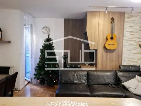 Prodaja, trosoban stan, 74m², Voždovac Sve Podlokacije, Beograd