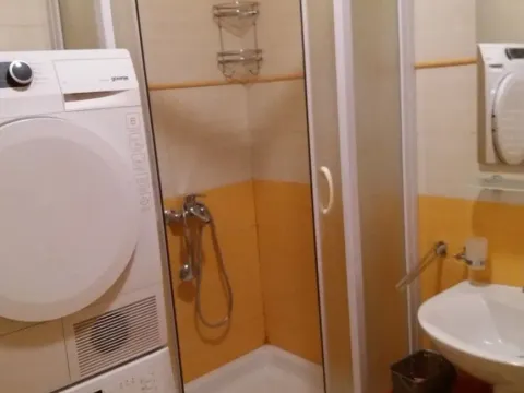 Izdavanje, jednosoban stan, 35m², Zabjelo, Podgorica - image 7