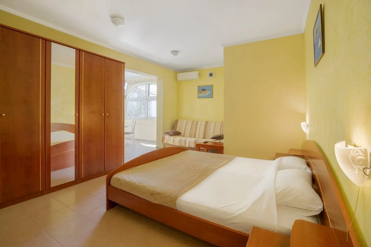 Prodaja, jednosoban stan, 33m², Petrovac, Budva