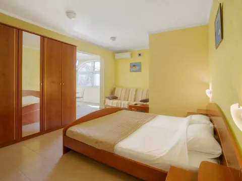 Prodaja, jednosoban stan, 33m², Petrovac, Budva - image 10