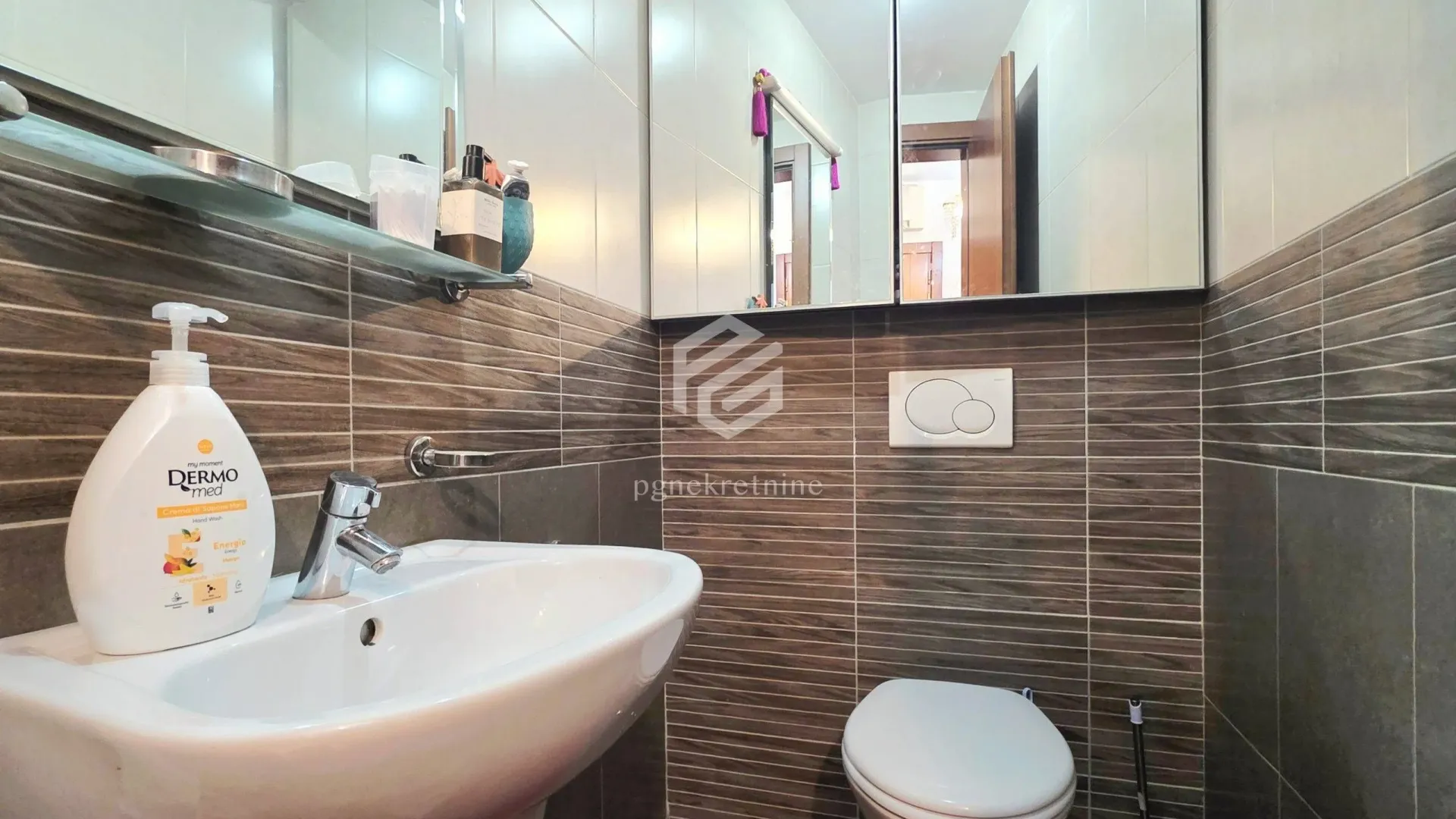 Prodaja, trosoban stan, 120m², Podgorica, Crna Gora