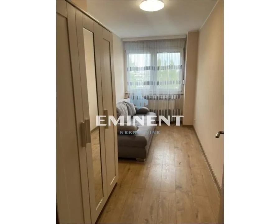 Izdavanje, četvorosoban stan, 75m², Novi Beograd Blok 38, Novi Beograd Sve Podlokacije