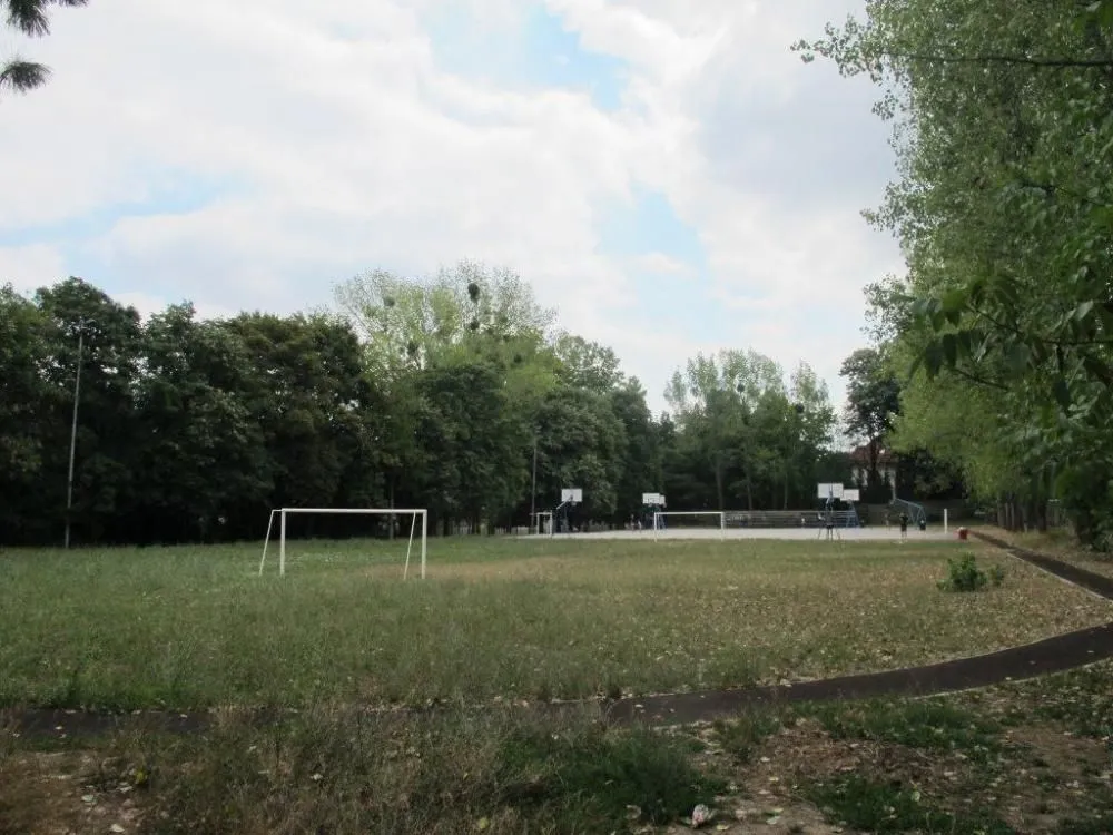 Izdavanje, trosoban stan, 90m², Savski Venac, Beograd