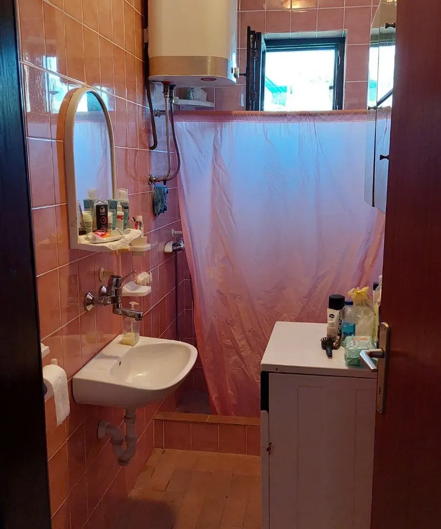Sale, house, 240m², Bar, Crna Gora