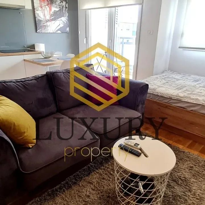 Izdavanje, garsonjera, 33m², City Kvart, Podgorica