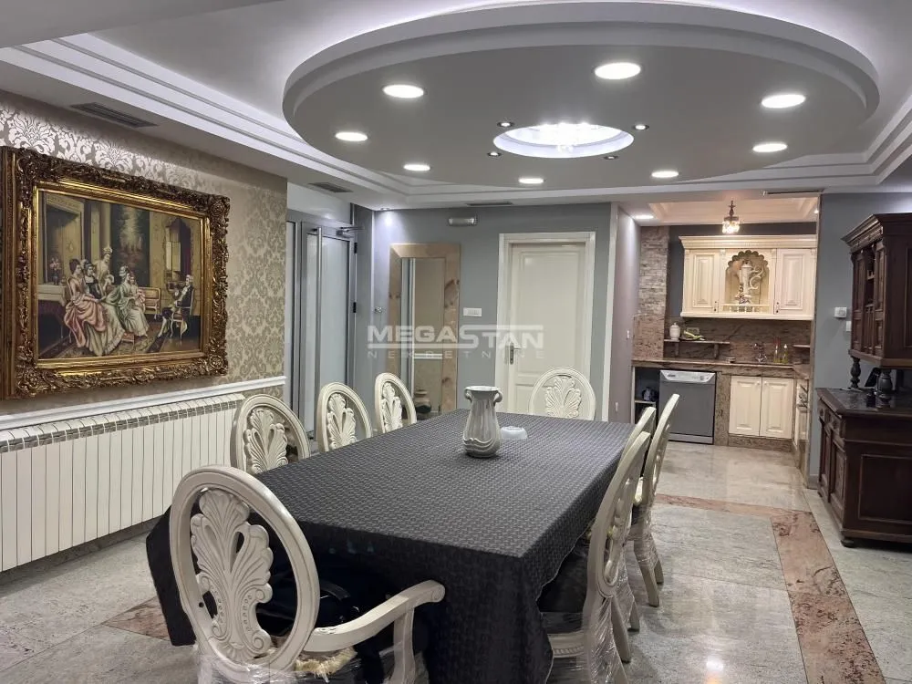 Rent, four bedroom apartment, 185m², Vračar Hram, Vračar Sve Podlokacije