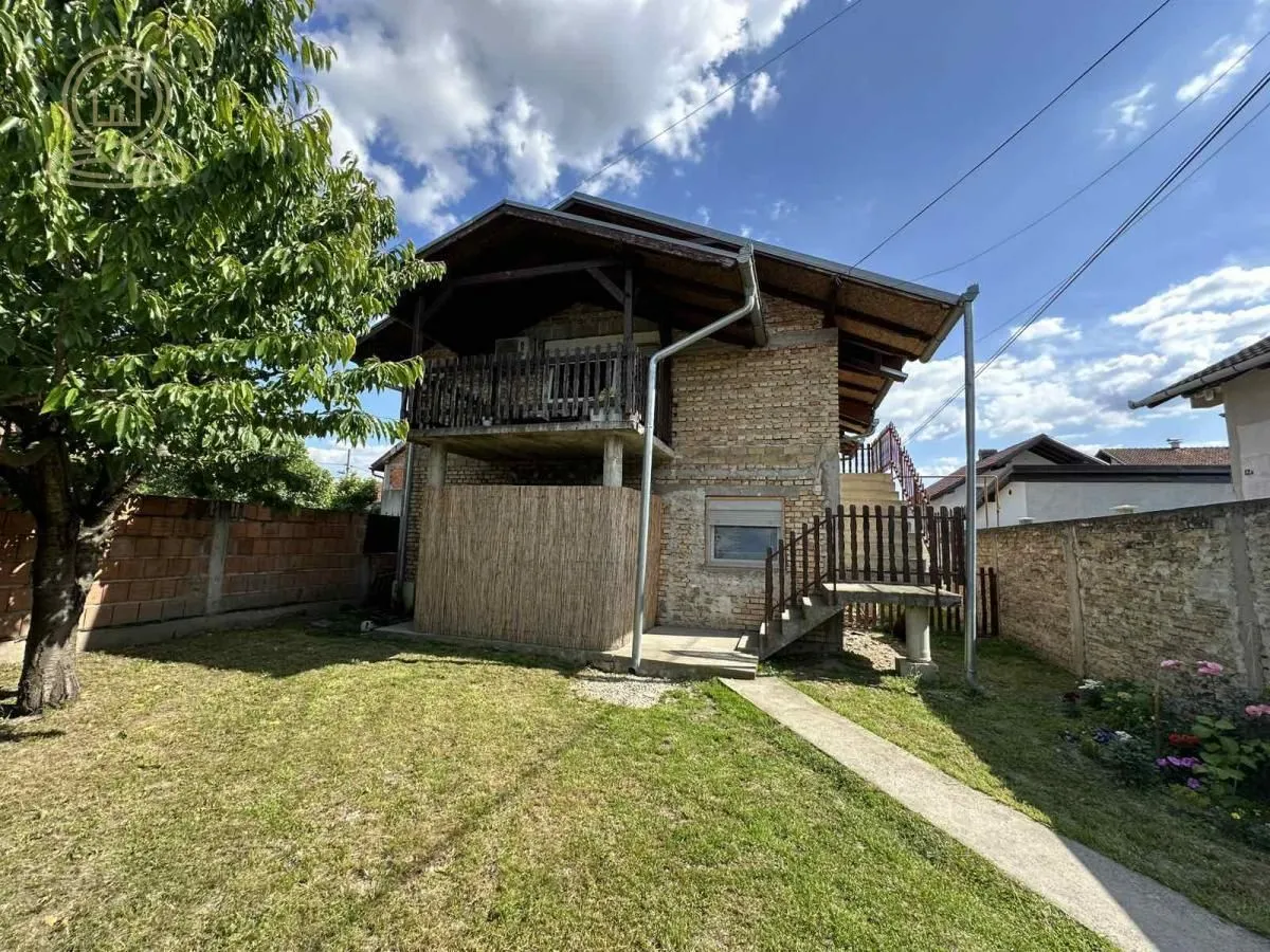 Izdavanje, jednosoban stan, 75m², Klisa, Novi Sad Sve Podlokacije