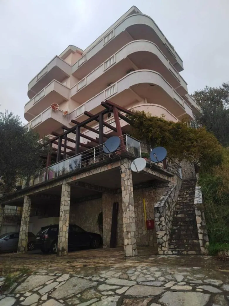 Sale, one bedroom apartment, 56m², Petrovac, Budva