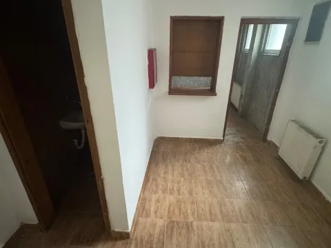 Rent, office space, 140m², Centar, Kolašin - image 9