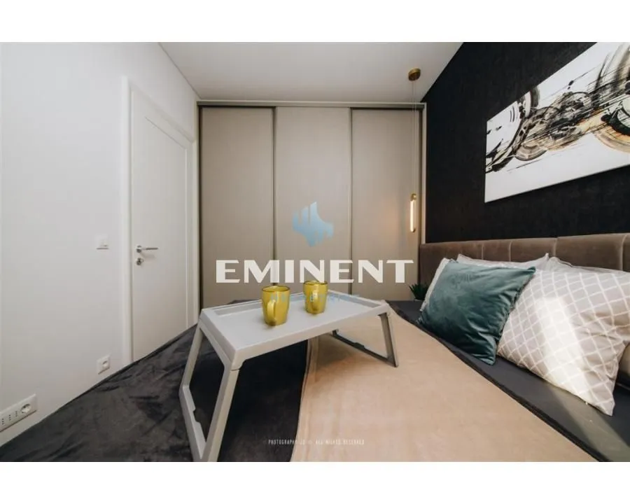 Izdavanje, dvosoban stan, 45m², Savski Venac, Beograd
