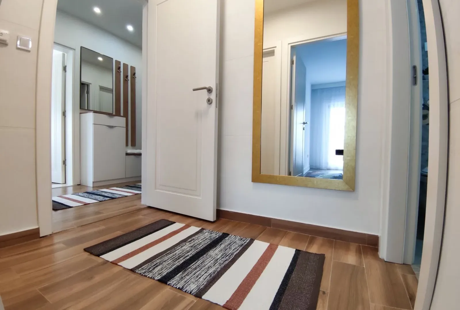 Rent, two bedroom apartment, 86m², Centar, Podgorica