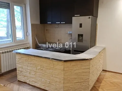 Stan in Crveni Krst