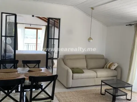 Izdavanje, kuća, 145m², Herceg Novi, Crna Gora - image 5