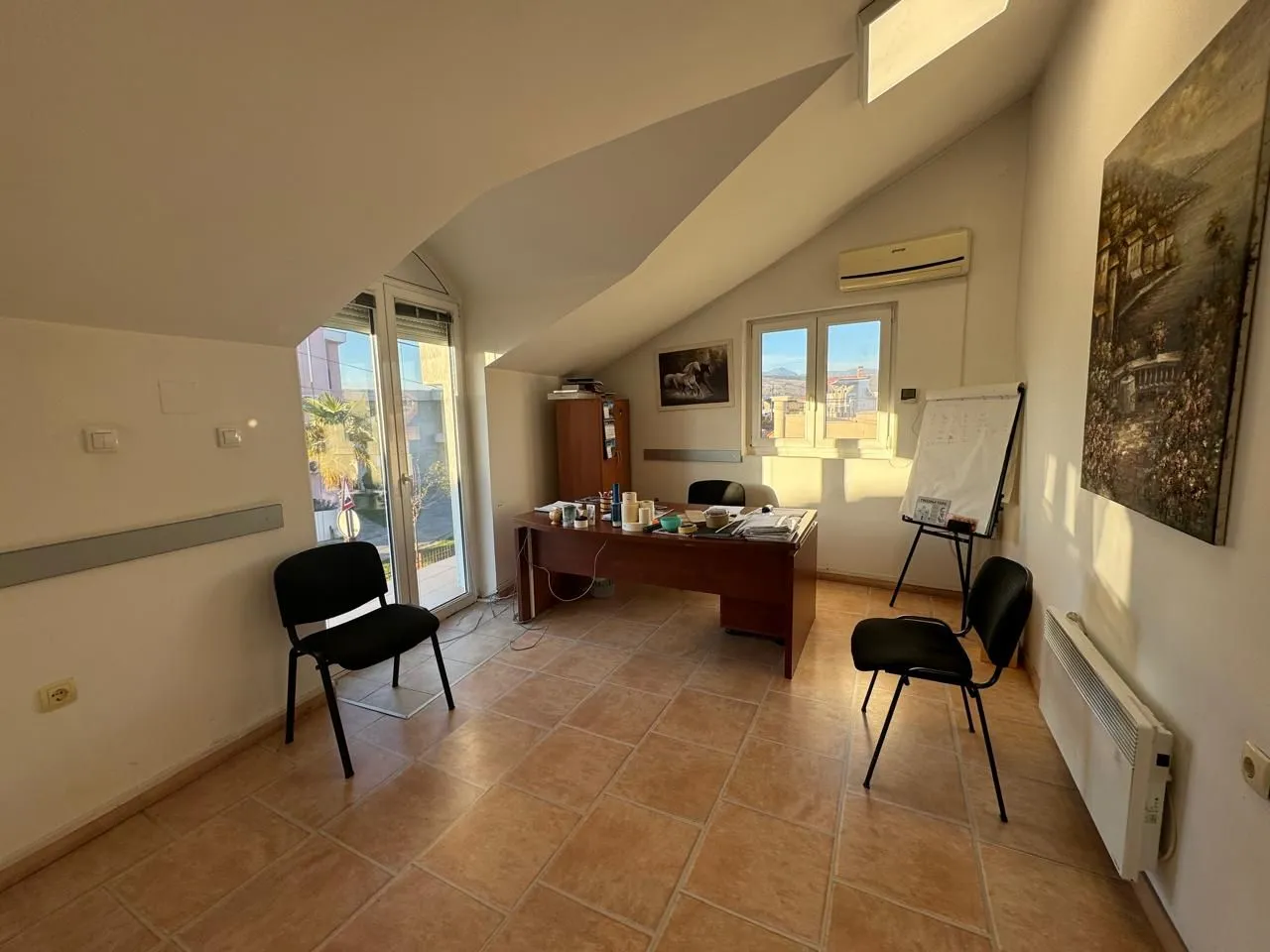Rent, office space, 120m², Gornja Gorica, Podgorica