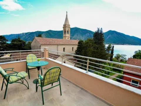 Izdavanje, ugostiteljski objekat, 500m², Dobrota, Kotor - image 10