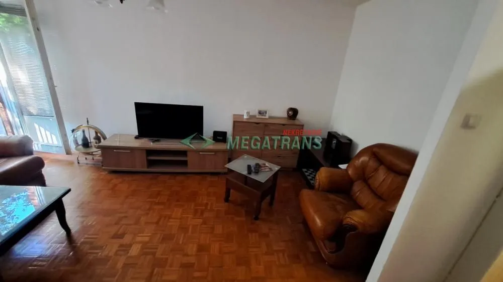 Izdavanje, dvosoban stan, 55m², Liman 1, Novi Sad Sve Podlokacije