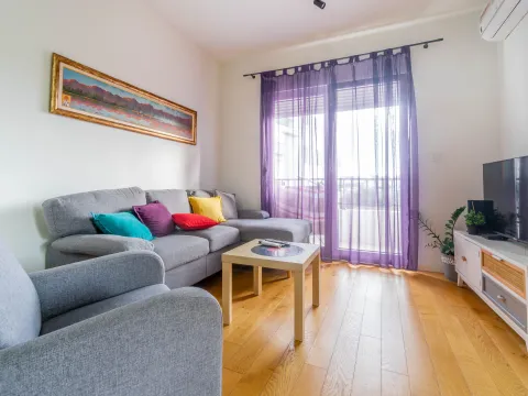 Izdavanje, stan, 41m2, Centar, Podgorica Izdavanje, stan, 41m2, Centar, Podgorica