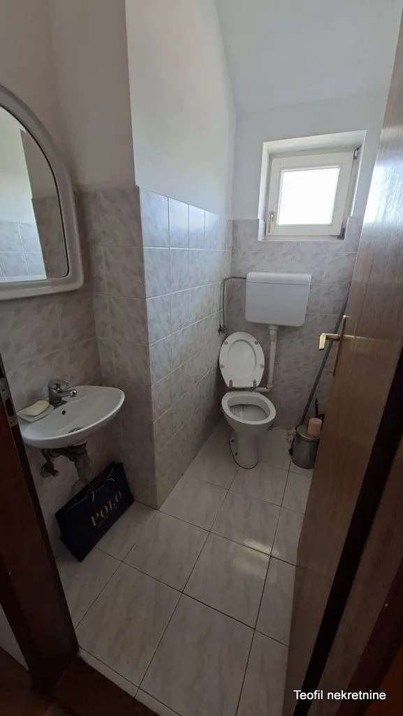 Izdavanje, garsonjera, 120m², Severni Bulevar, Zvezdara Sve Podlokacije