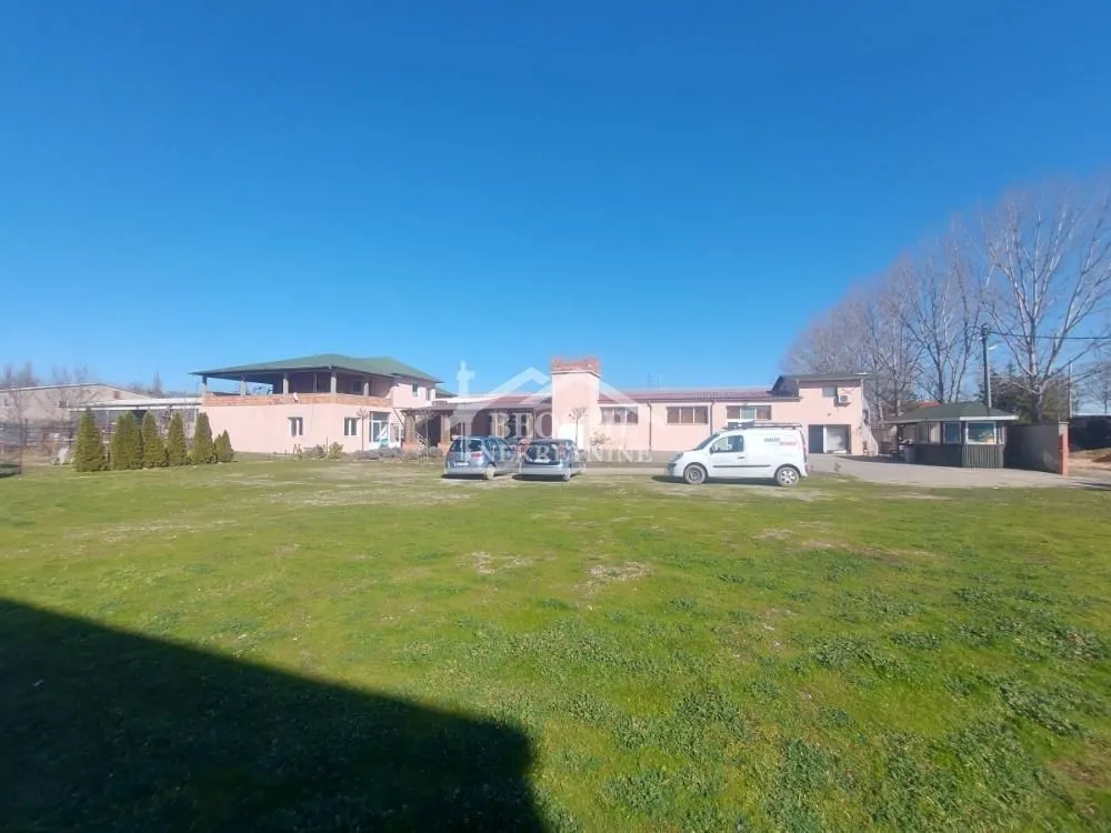 Rent, office space, 437m², Centar, Smederevo