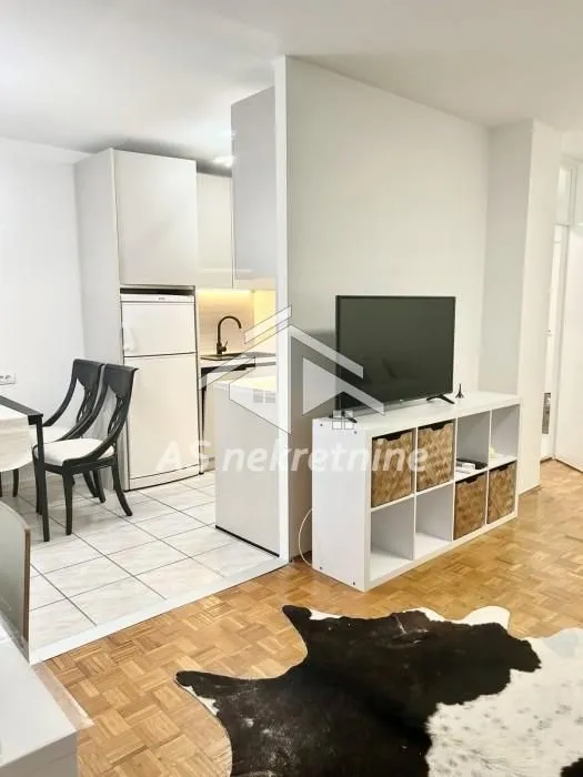 Rent, two bedroom apartment, 62m², Novi Beograd Sve Podlokacije, Beograd
