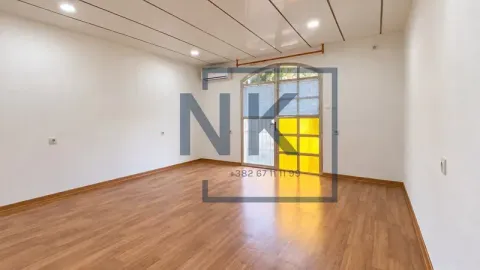 Rent, office space, 30m², Malo Brdo, Podgorica - image 2